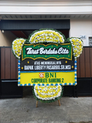 Papan Bunga Duka di Iwur